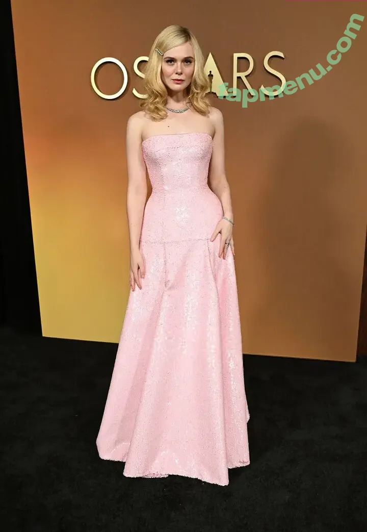 Elle Fanning nude photo #3862 (ellefanning)