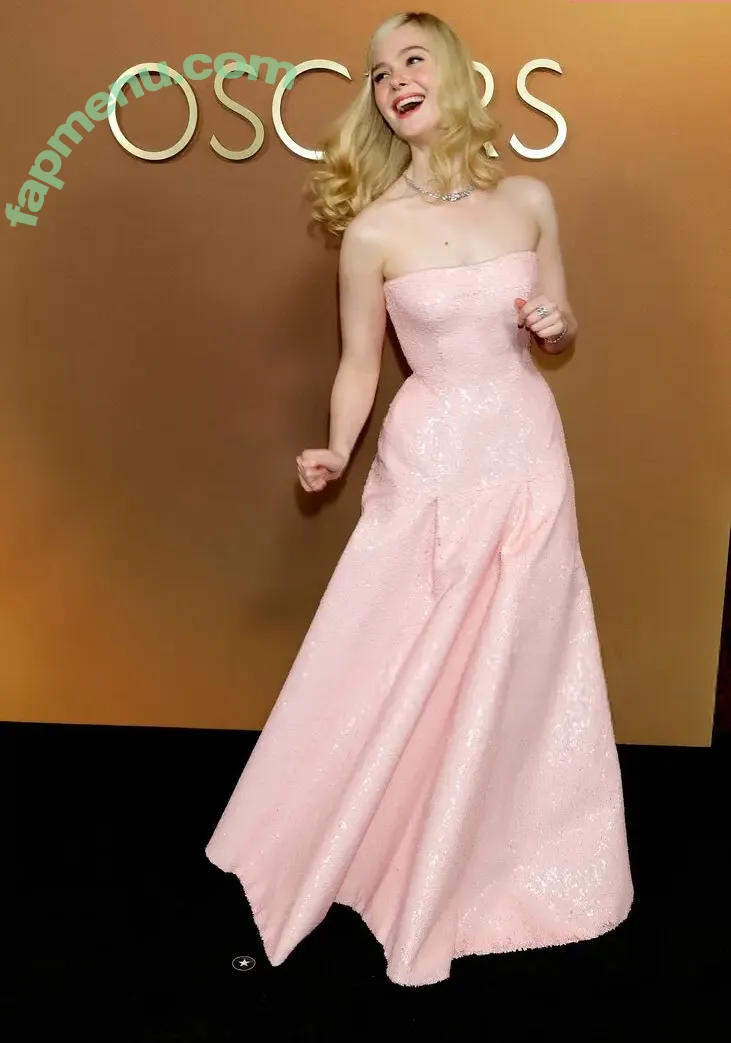 Elle Fanning nude photo #3884 (ellefanning)