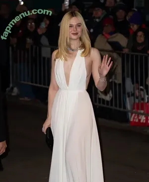 Elle Fanning / ellefanning nude photo #4023