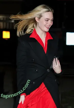 Elle Fanning / ellefanning nude photo #4026