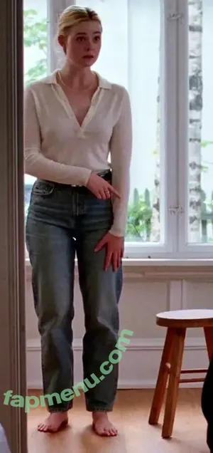 Elle Fanning / ellefanning nude photo #4044