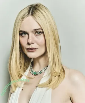Elle Fanning / ellefanning nude photo #4048