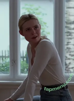 Elle Fanning / ellefanning nude photo #4052