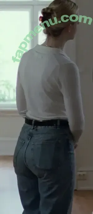 Elle Fanning / ellefanning nude photo #4059