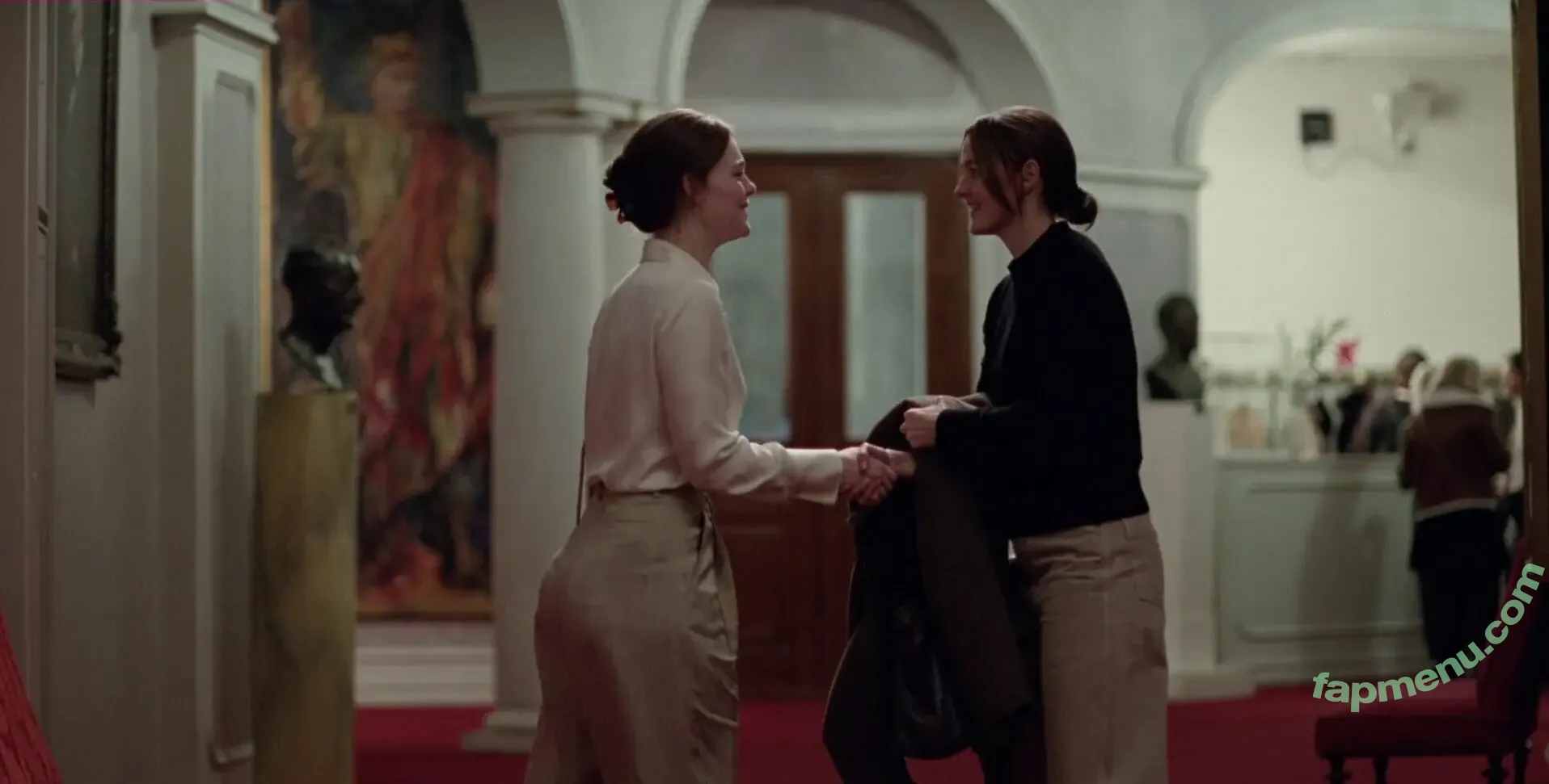 Elle Fanning nude photo #4079 (ellefanning)