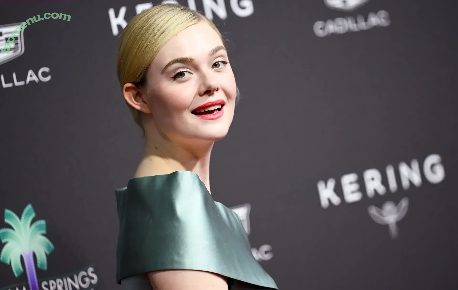 Elle Fanning nude photo #4126 (ellefanning)