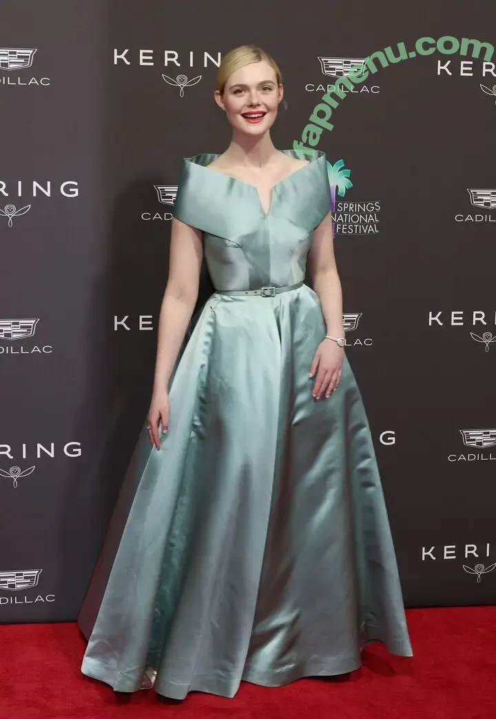 Elle Fanning nude photo #4153 (ellefanning)