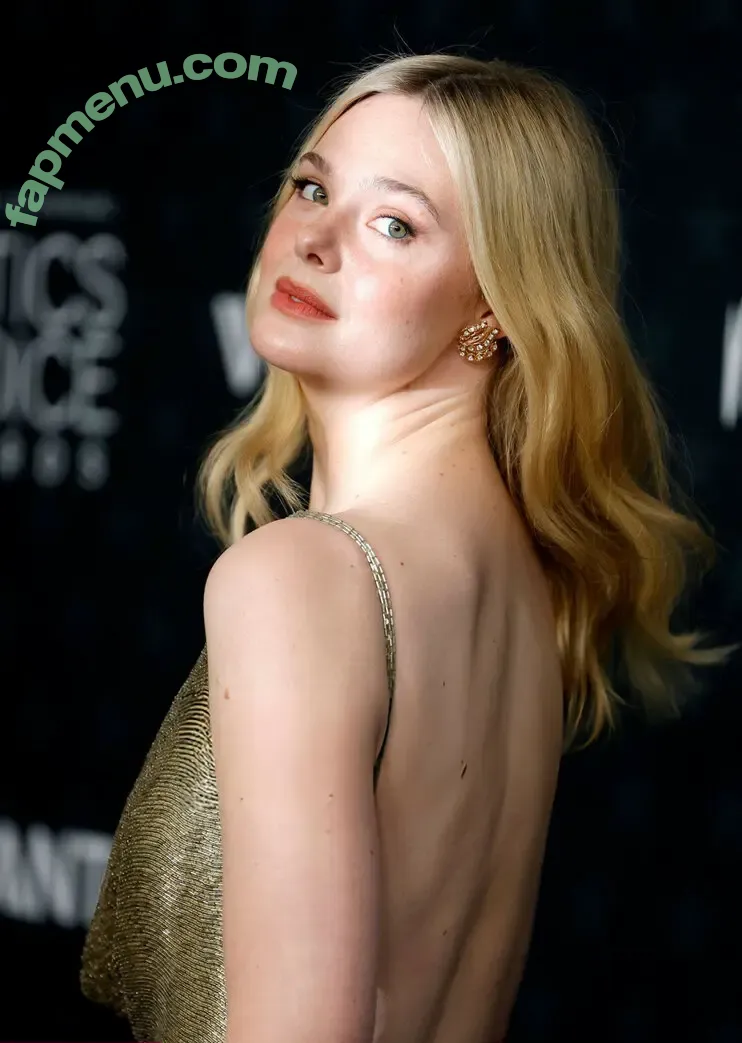 Elle Fanning nude photo #4181 (ellefanning)