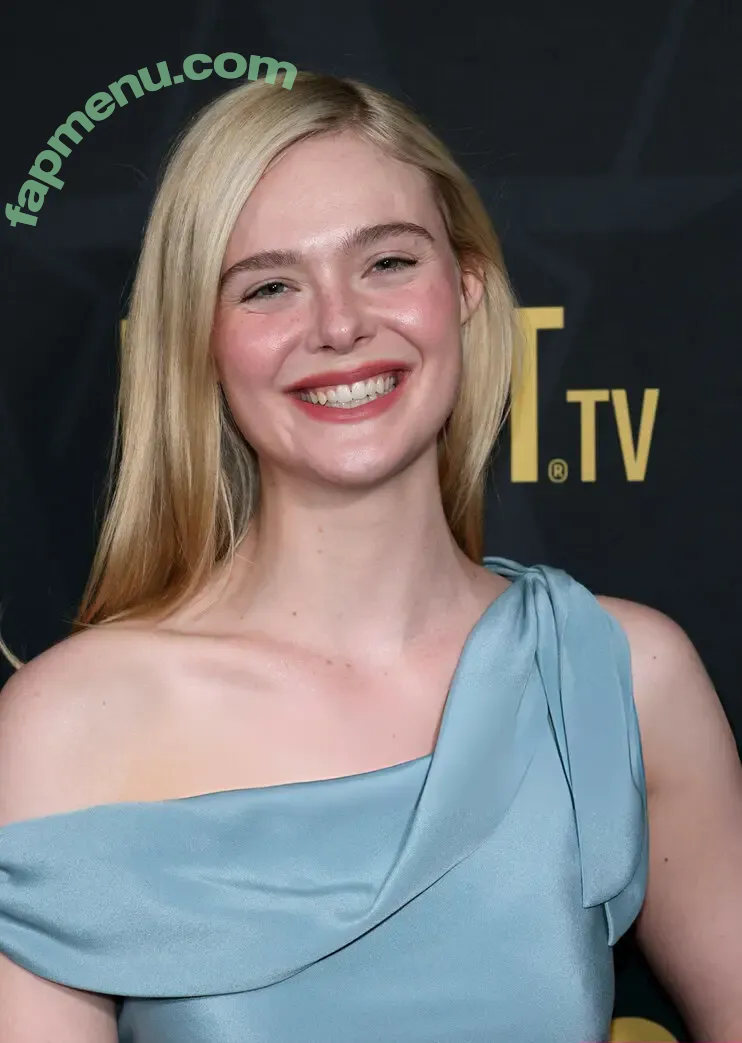 Elle Fanning nude photo #4221 (ellefanning)
