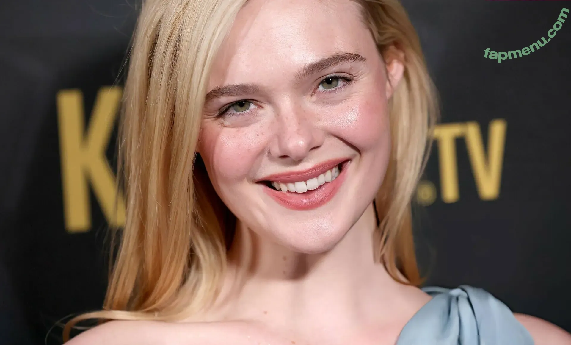 Elle Fanning nude photo #4223 (ellefanning)