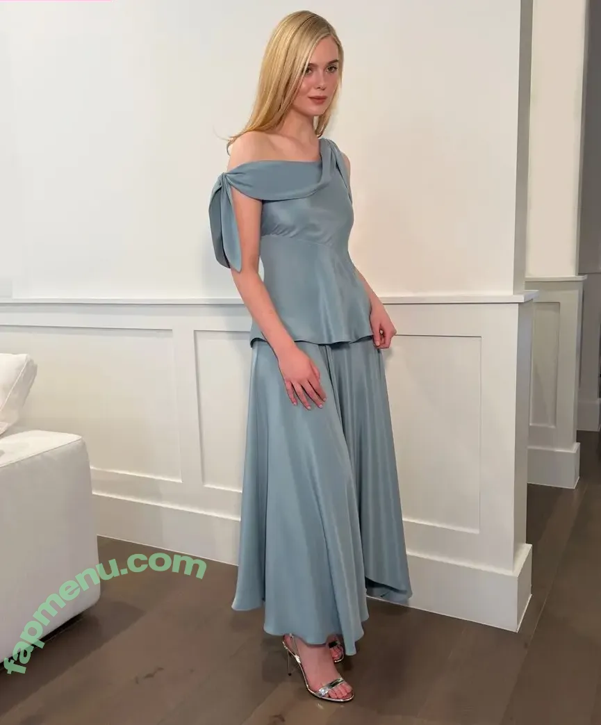 Elle Fanning nude photo #4232 (ellefanning)