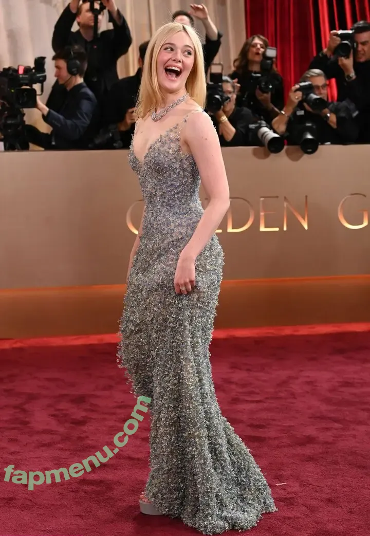 Elle Fanning nude photo #4258 (ellefanning)