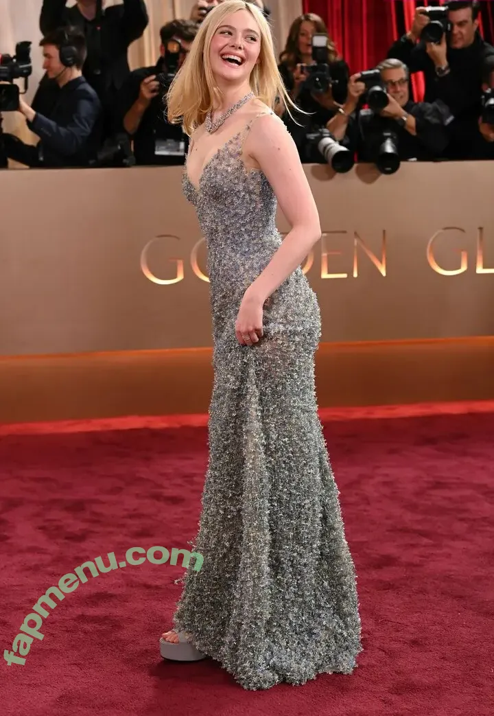 Elle Fanning nude photo #4264 (ellefanning)