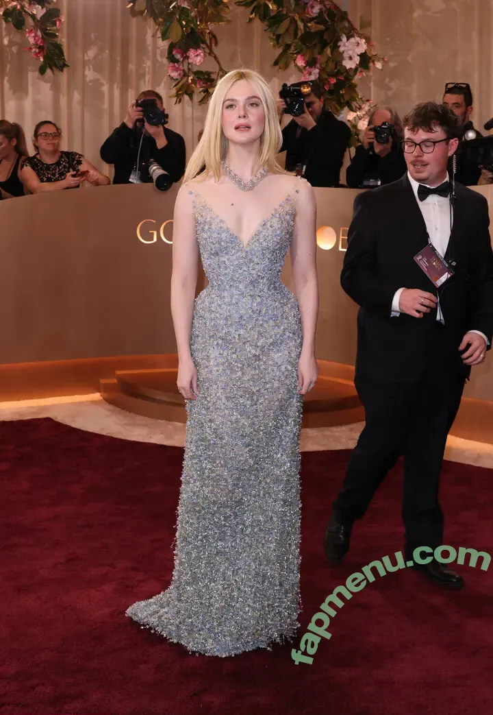 Elle Fanning nude photo #4271 (ellefanning)