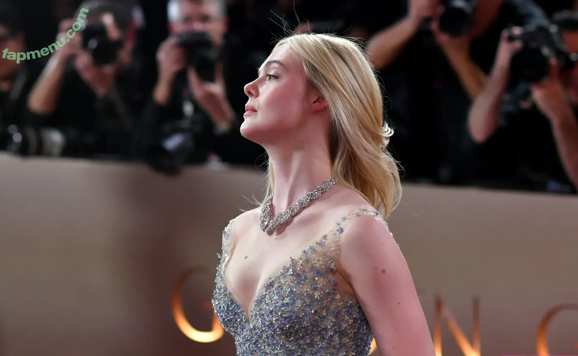 Elle Fanning nude photo #4300 (ellefanning)