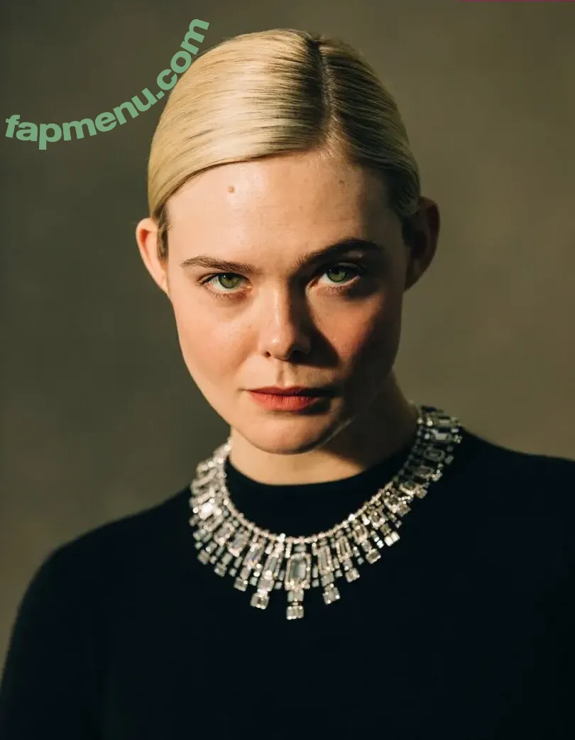 Elle Fanning nude photo #4314 (ellefanning)