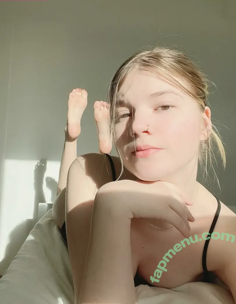 ellenius nude photo #0013 (oscarellenius)