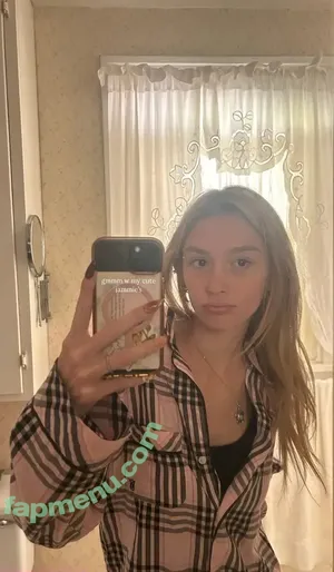 Ellesasmrr nude photo #0006