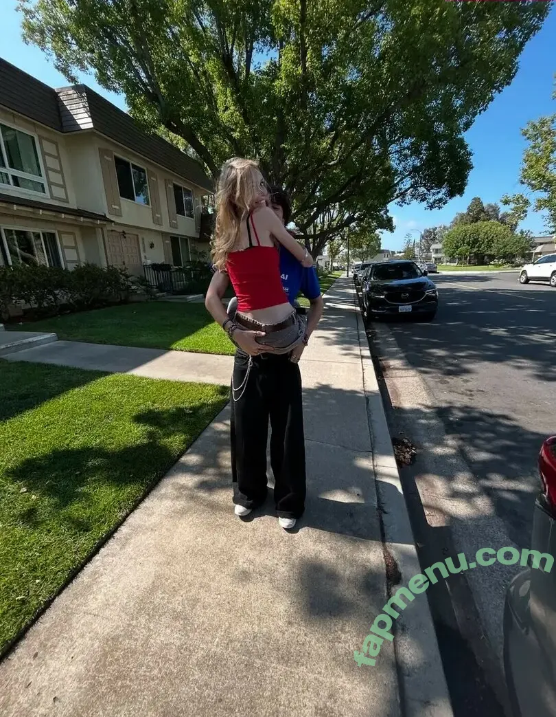 Ellesasmrr nude photo #0059 (Ellesasmrr)