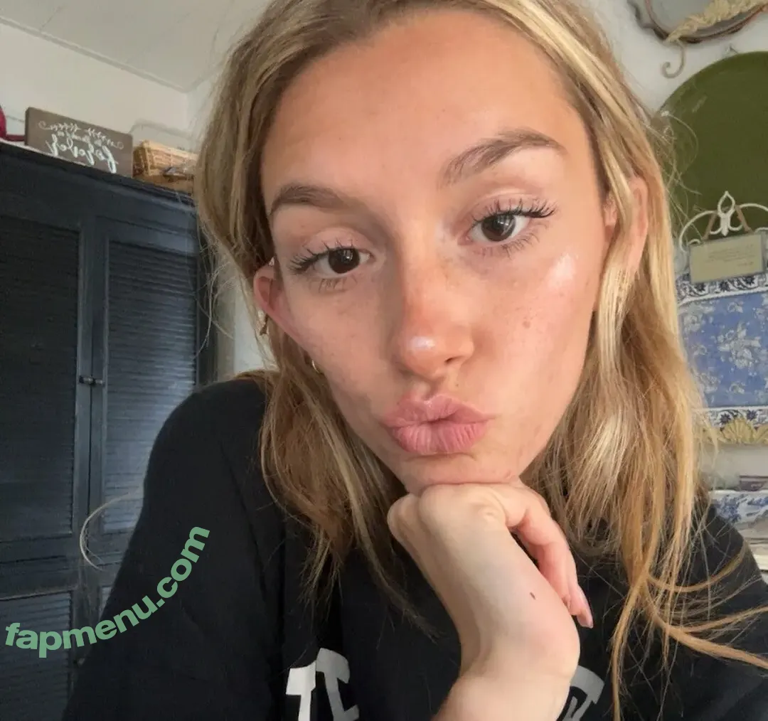 Ellesasmrr nude photo #0079 (Ellesasmrr)