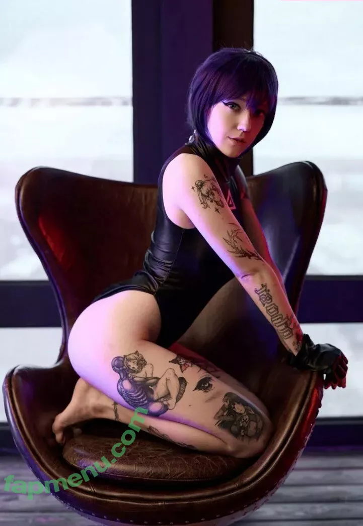 elleslove nude photo #1363 (aliceeee_watson / elles / ellesclub / oils.elleslove)