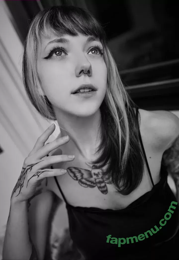 elleslove nude photo #1488 (aliceeee_watson / elles / ellesclub / oils.elleslove)