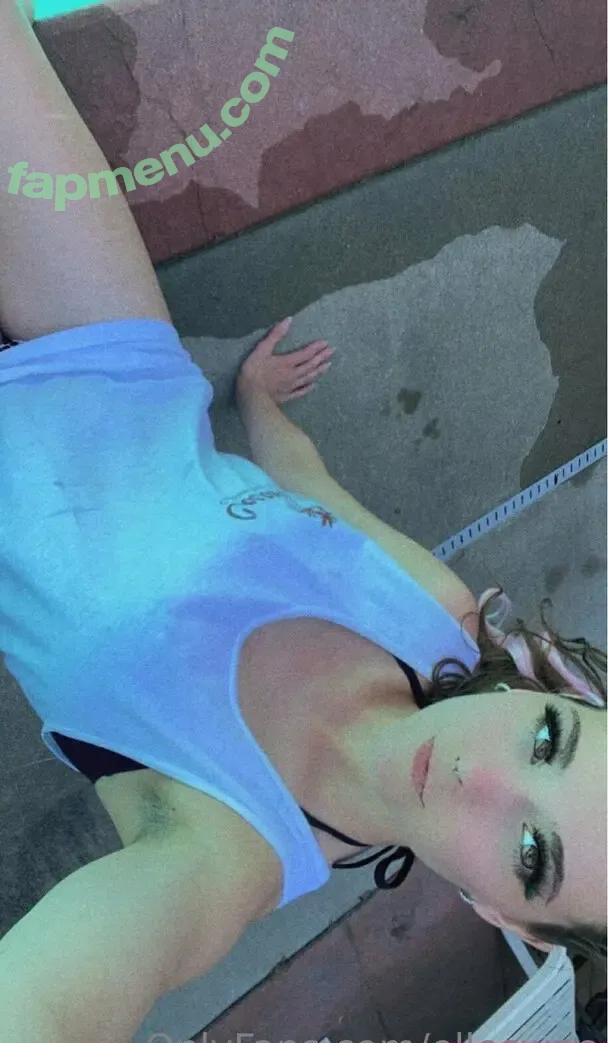 elleswae nude photo #0008 (elleswae)