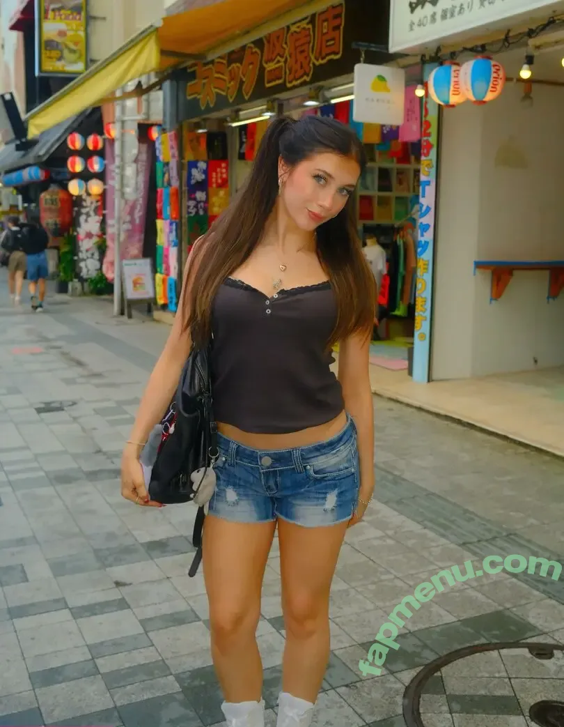 Elliana Walmsley nude photo #0026 (ellianawalmsley)