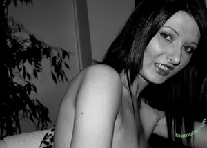 Ellidh Bee / geminiwitch / scottish model nude photo #0070