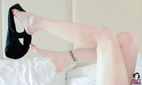 Ellie Alien ASMR / ellie.alien.asmr / elliealienasmr nude photo #0057