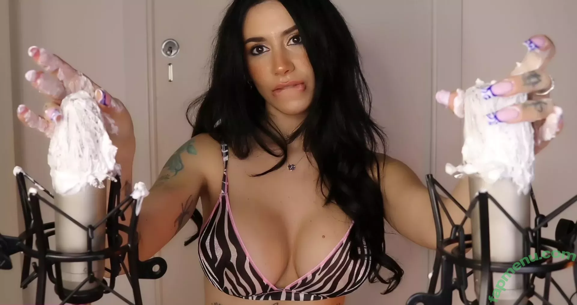 Ellie Alien nude photo #0198 (ellie.alien.asmr / elliealienasmr)