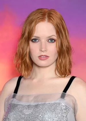 Ellie Bamber / elliebamber_ / honeybambs nude photo #0108