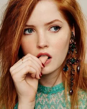 Ellie Bamber / elliebamber_ / honeybambs nude photo #0333