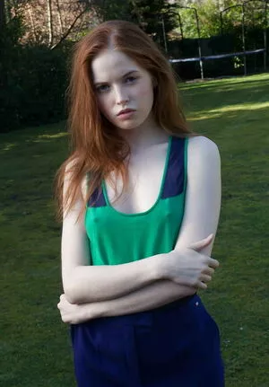 Ellie Bamber / elliebamber_ / honeybambs nude photo #0338