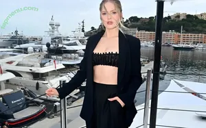 Ellie Bamber / elliebamber_ / honeybambs nude photo #0478