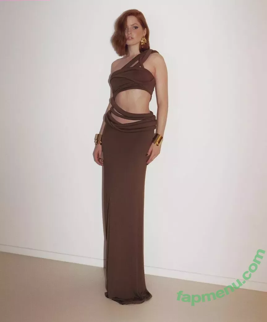 Ellie Bamber nude photo #0004 (elliebamber_ / honeybambs)