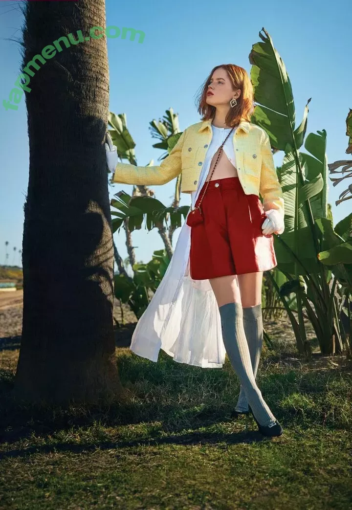 Ellie Bamber nude photo #0021 (elliebamber_ / honeybambs)