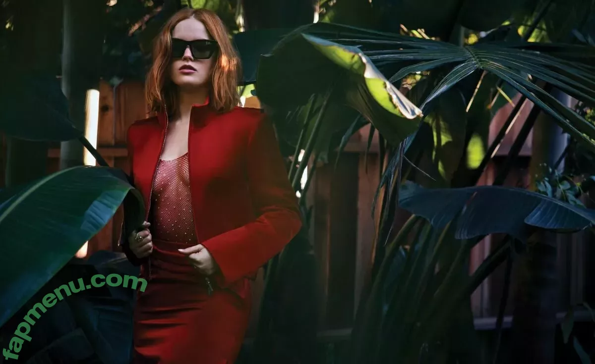 Ellie Bamber nude photo #0023 (elliebamber_ / honeybambs)