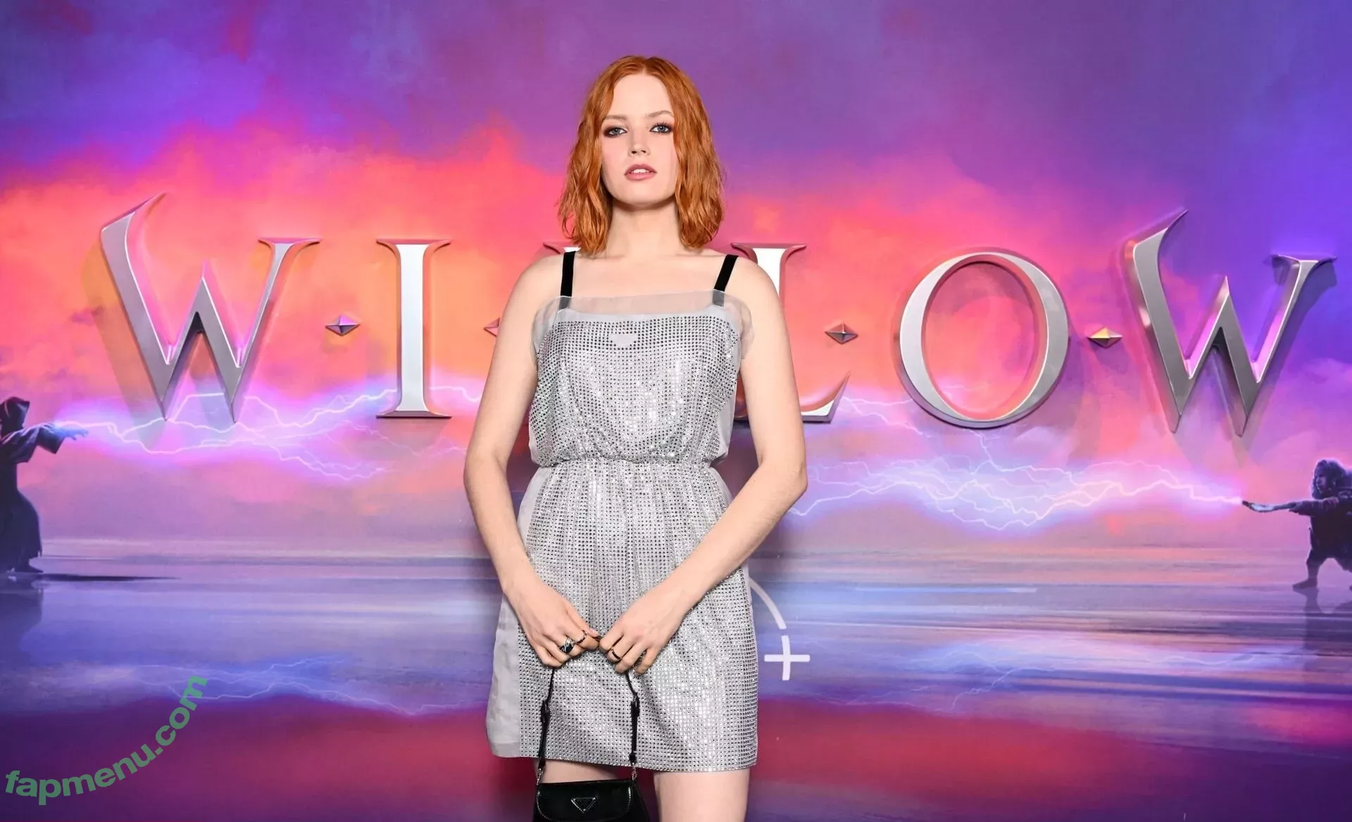 Ellie Bamber nude photo #0109 (elliebamber_ / honeybambs)