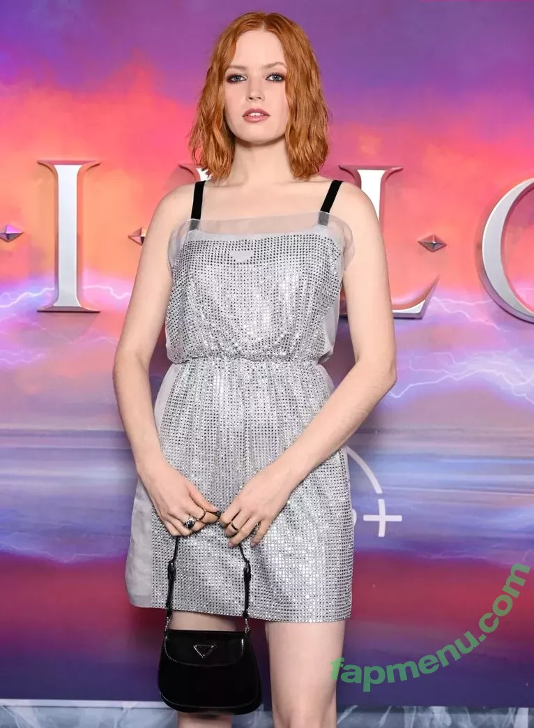 Ellie Bamber nude photo #0111 (elliebamber_ / honeybambs)