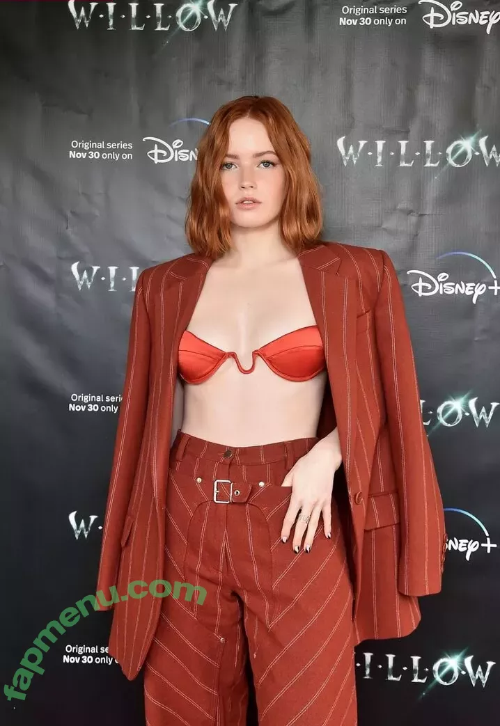 Ellie Bamber nude photo #0171 (elliebamber_ / honeybambs)