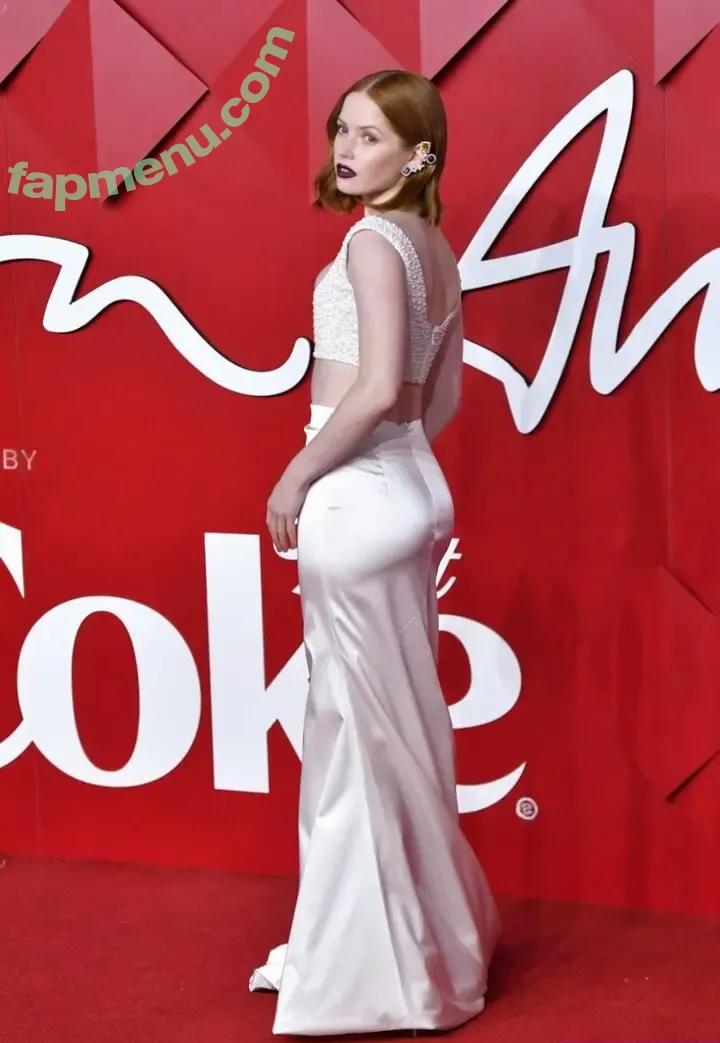 Ellie Bamber nude photo #0538 (elliebamber_ / honeybambs)