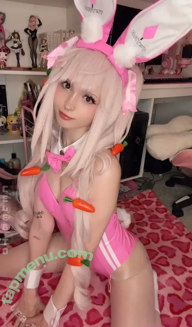 Ellie Bowling nude photo #0033 (ccinnabunii / ellrabbitt)