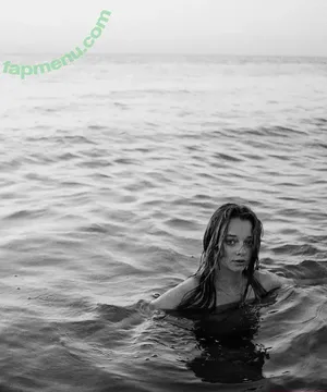 Ellie De Lange / elliedelange nude photo #0001
