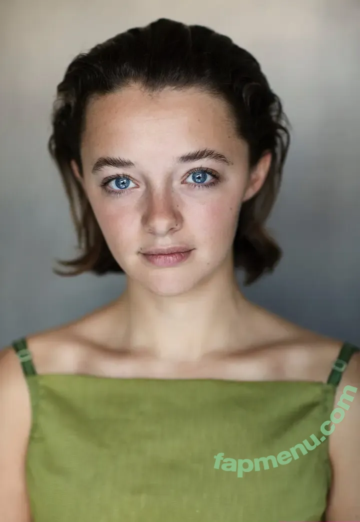 Ellie De Lange nude photo #0005 (elliedelange)