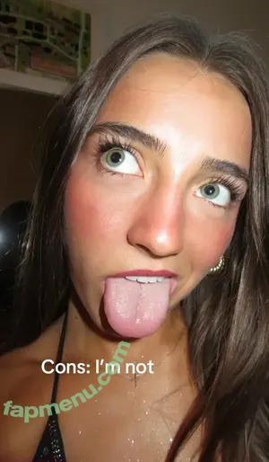 Ellie Dobleske / ellieraedobleske / scrubnumberone nude photo #0109