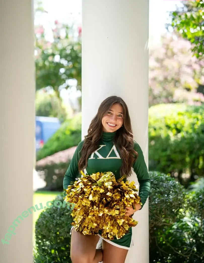 Ellie Dobleske nude photo #0123 (ellieraedobleske / scrubnumberone)