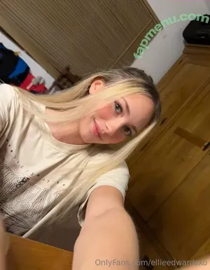 Ellie Edwards / ellie.edwards.xox / ellieedwardsxo nude photo #0032