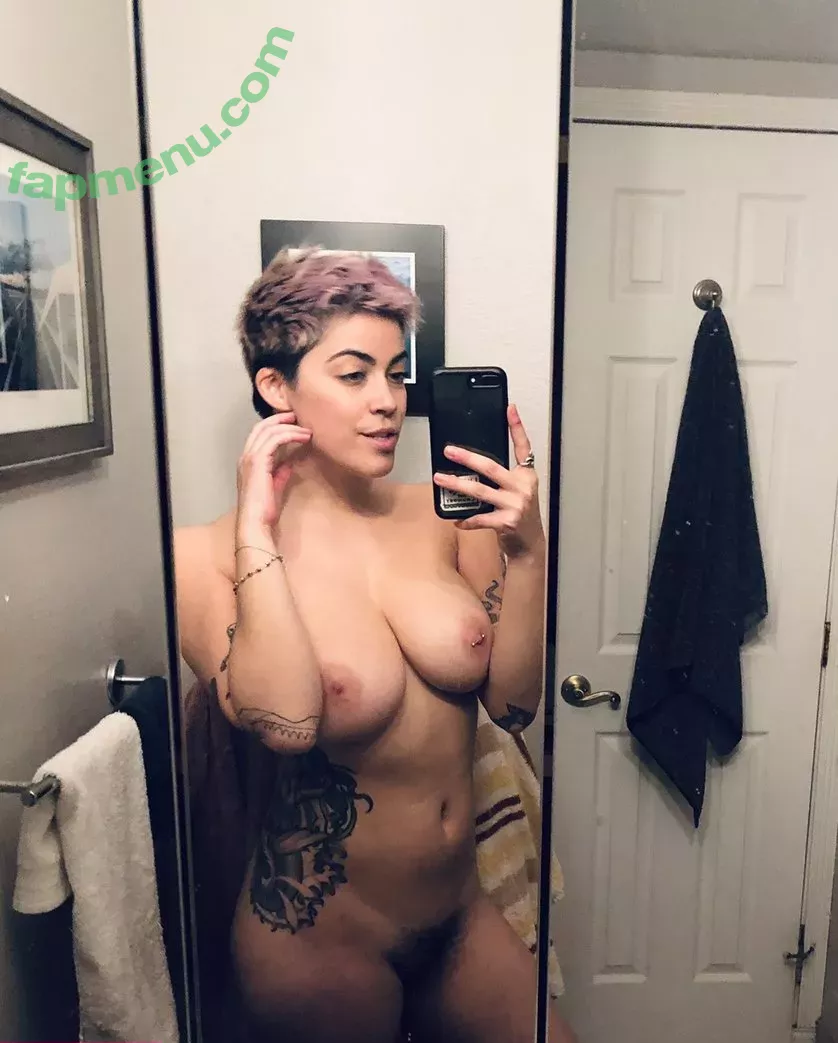 Ellie Evergreen nude photo #0077 (EllieEvergreen / ellieleen1 / thelittlestpickle)