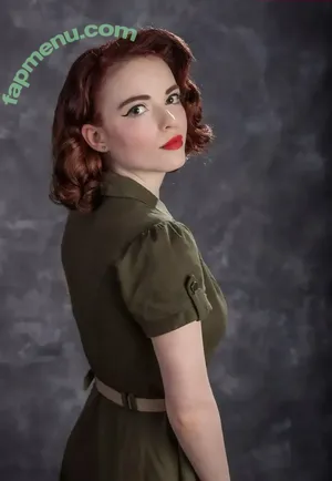 Ellie From WhatCulture / ellie.littlechild nude photo #0002